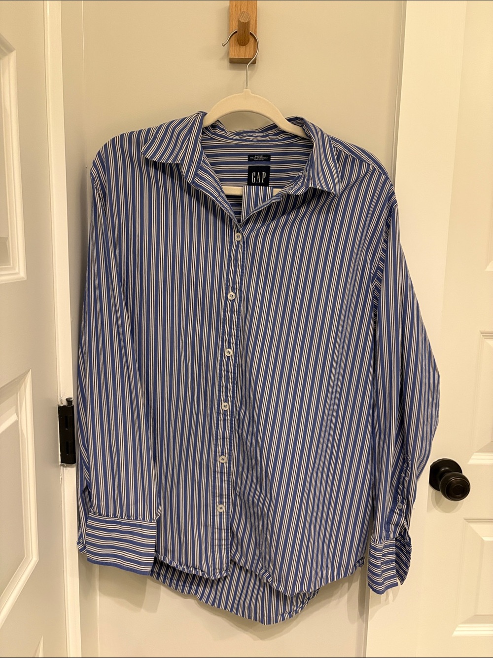 GAP Women’s Poplin Big Shirt Striped Blue Button Down